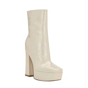 GUESS Women's Byra Zipper Square Toe Block Heel Platform Boots Ivory Size 10 NIB